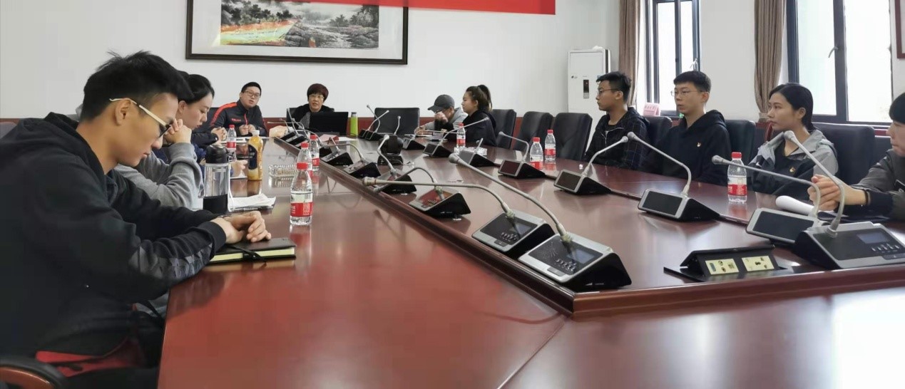 姜训练营讲为体育学员四支部讲党课.jpg 555体育备用网址